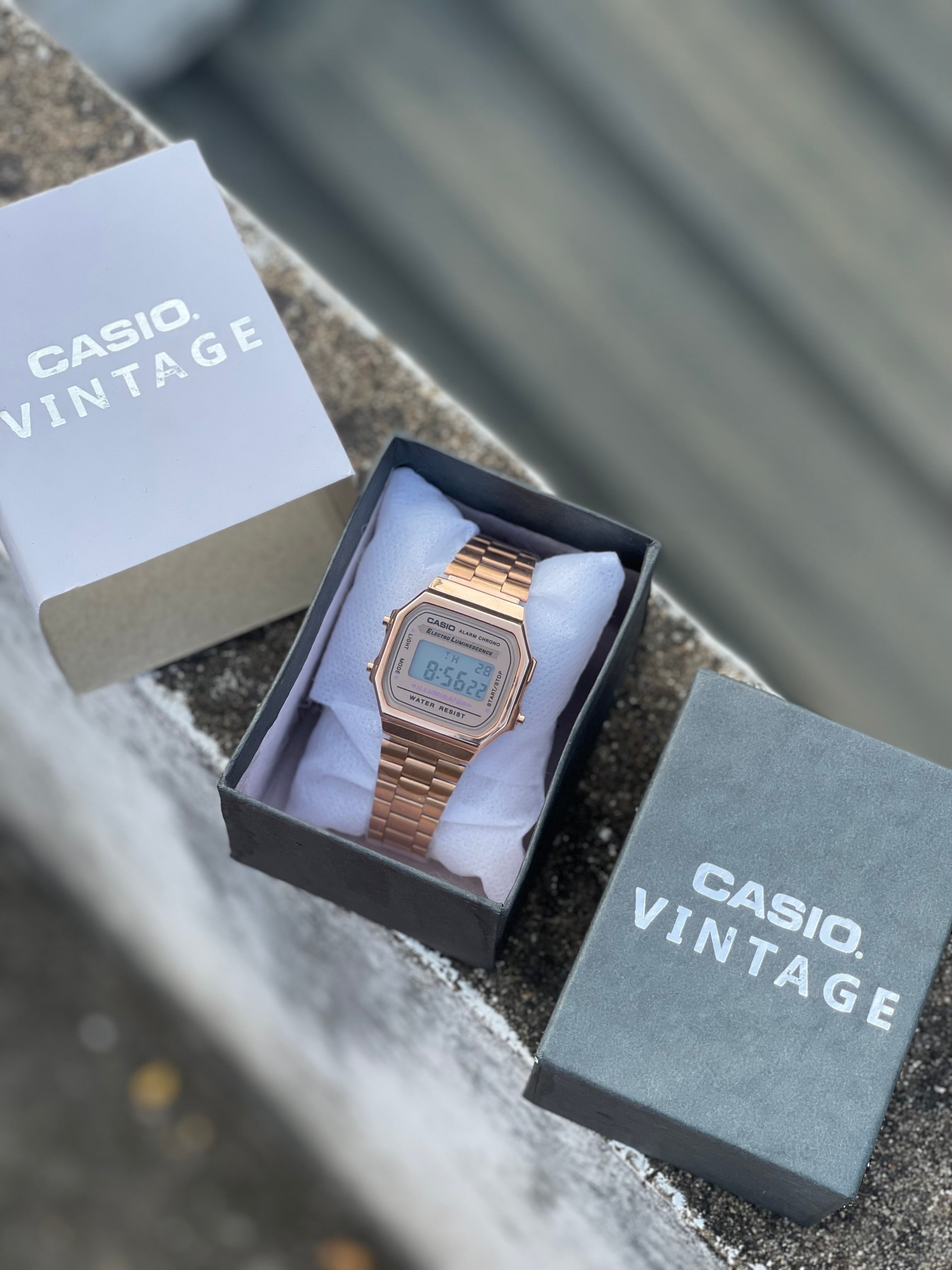 Vintage Rosegold Digital women’s watch