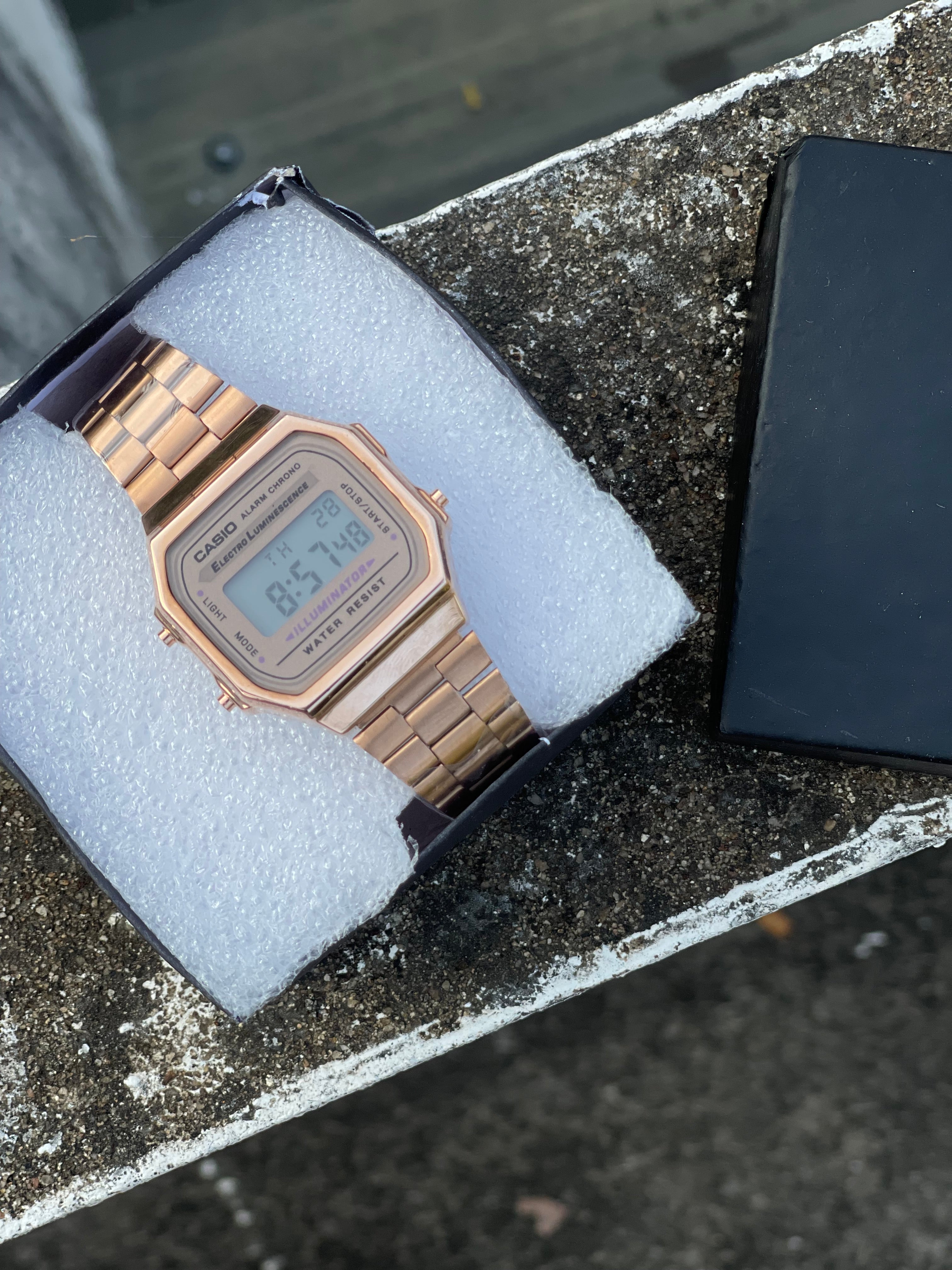 Vintage Rosegold Digital women’s watch