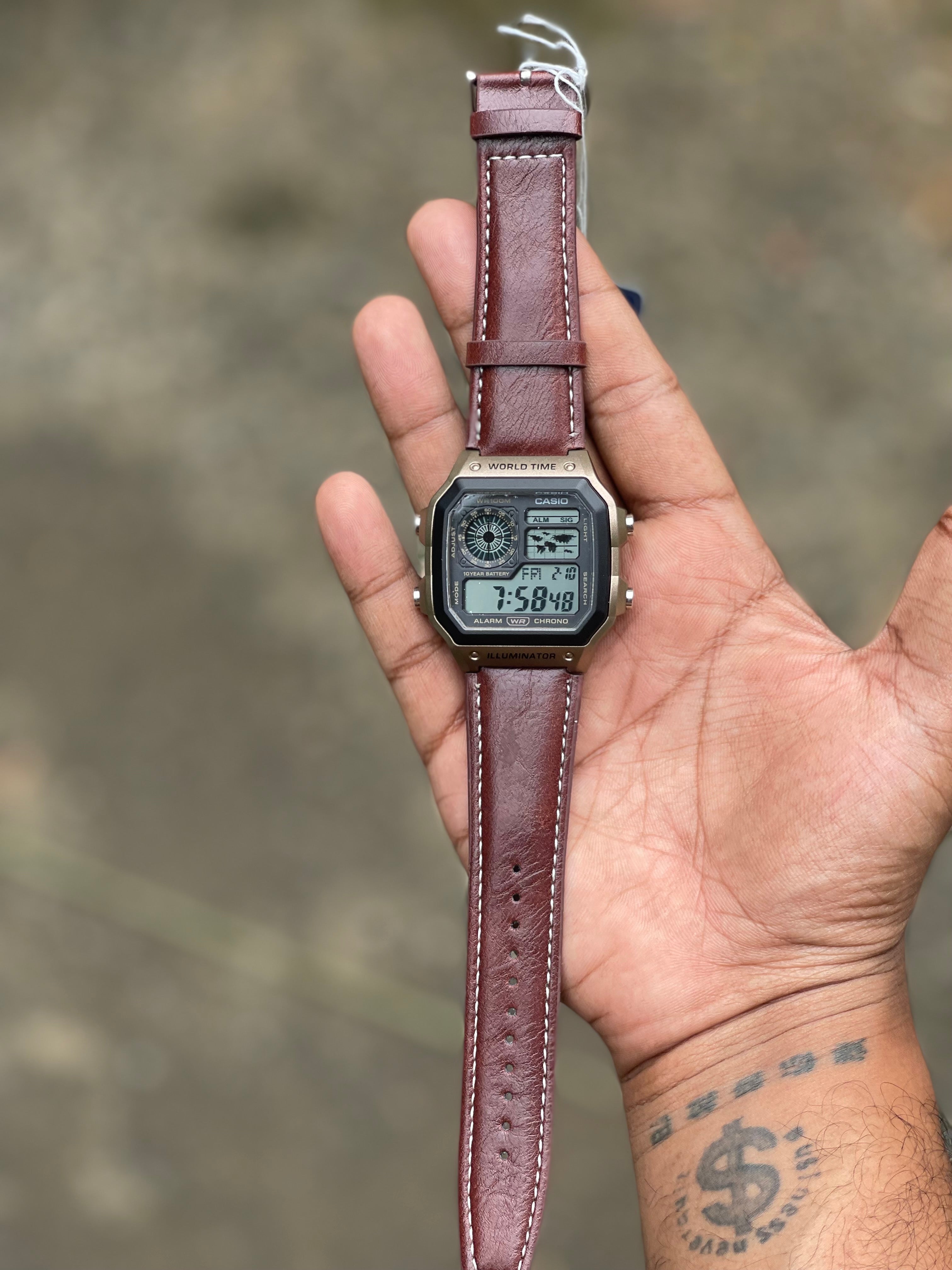ILLUMINATOR TRENDING DEGITAL LEATHER WATCH
